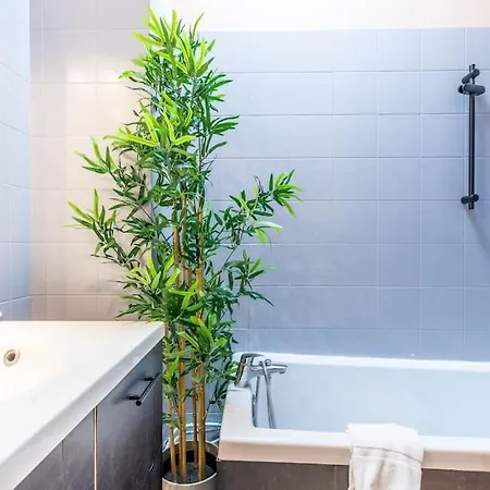 Confort Et Espace 12pers Centre Lamartine Apartament