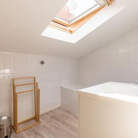 Confort Et Espace 12pers Centre Lamartine 아파트